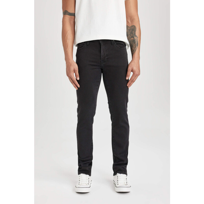 DEFACTO Pedro Slim Fit Normal Waist Narrow Leg Jeans