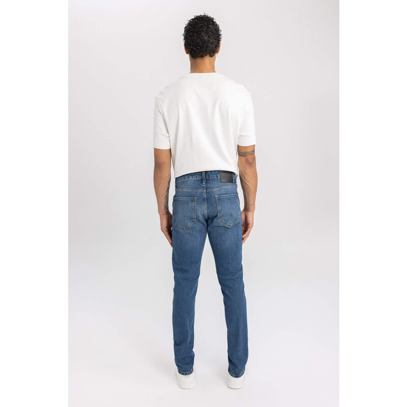 DEFACTO Pedro Slim Fit Normal Waist Narrow Leg Jeans