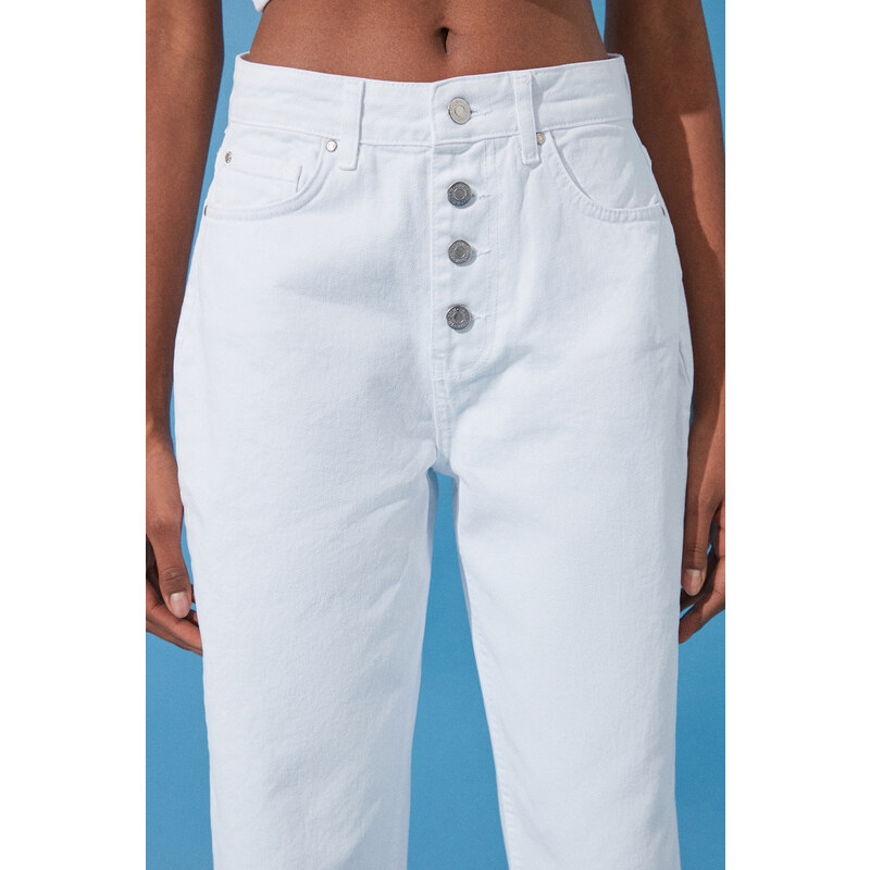 Trendyol White Front Buttoned High Waist Mom Jeans