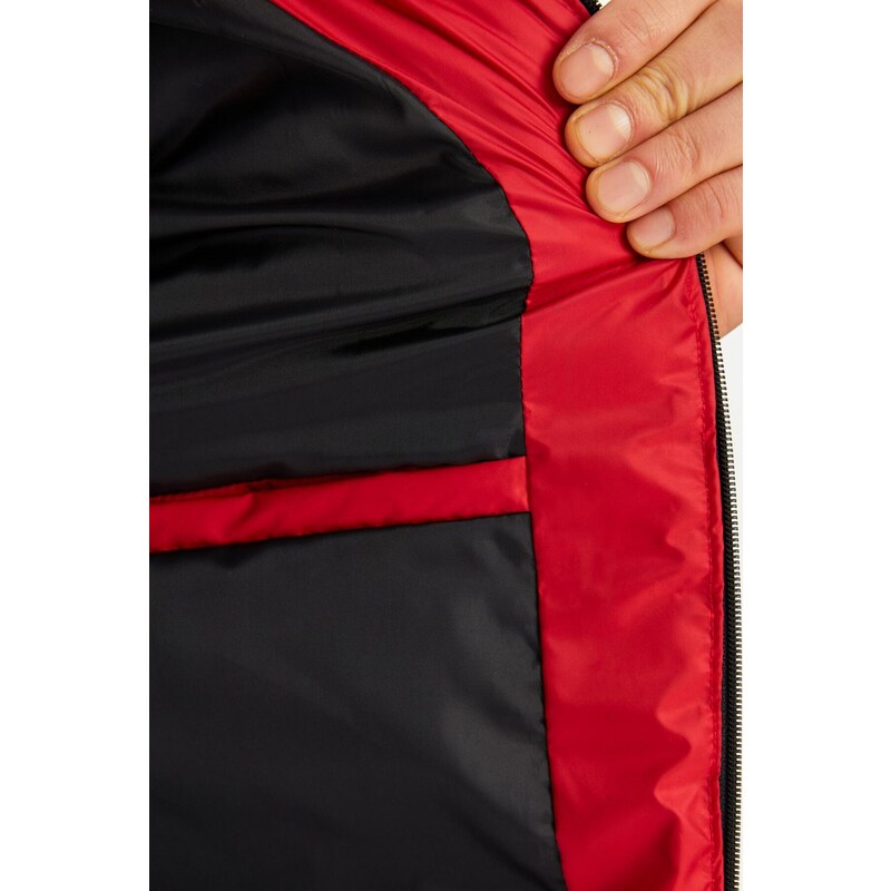 River Club Men's Lined Water And Windproof Red Puffer Vest