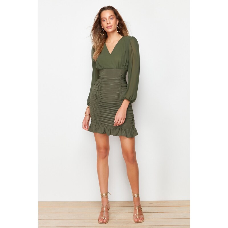 Trendyol Khaki Tělový Obal Gimped V-Neck Mini Tkané Šaty