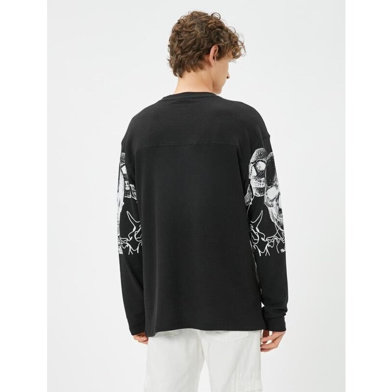 Koton Skull Printed Sweater Crew Neck Long Sleeved