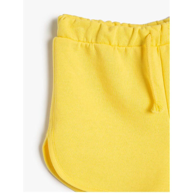 Koton Elastic Waist. Normal Yellow Girls' Shorts 3skg40058ak