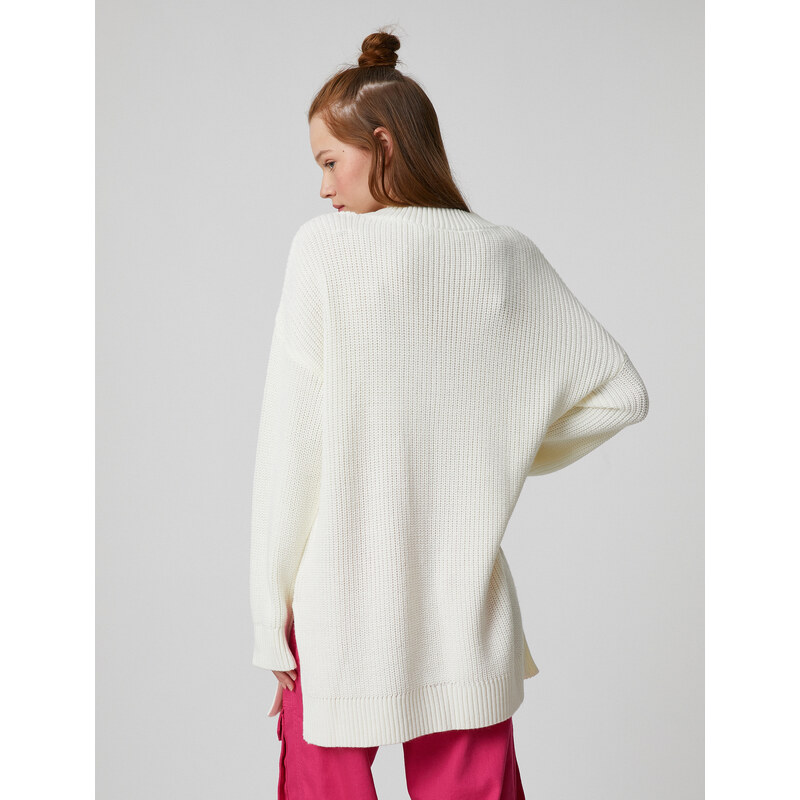 Koton Oversize pletený svetr s výstřihem do V s dlouhým rukávem
