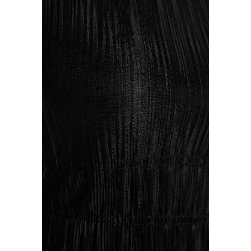 Trendyol Black Single Sleeve Pleated Blouse