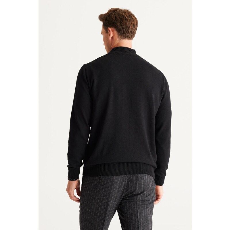 ALTINYILDIZ CLASSICS Men's Black Standard Fit Normal Cut Half Turtleneck Cotton Knitwear Sweater.