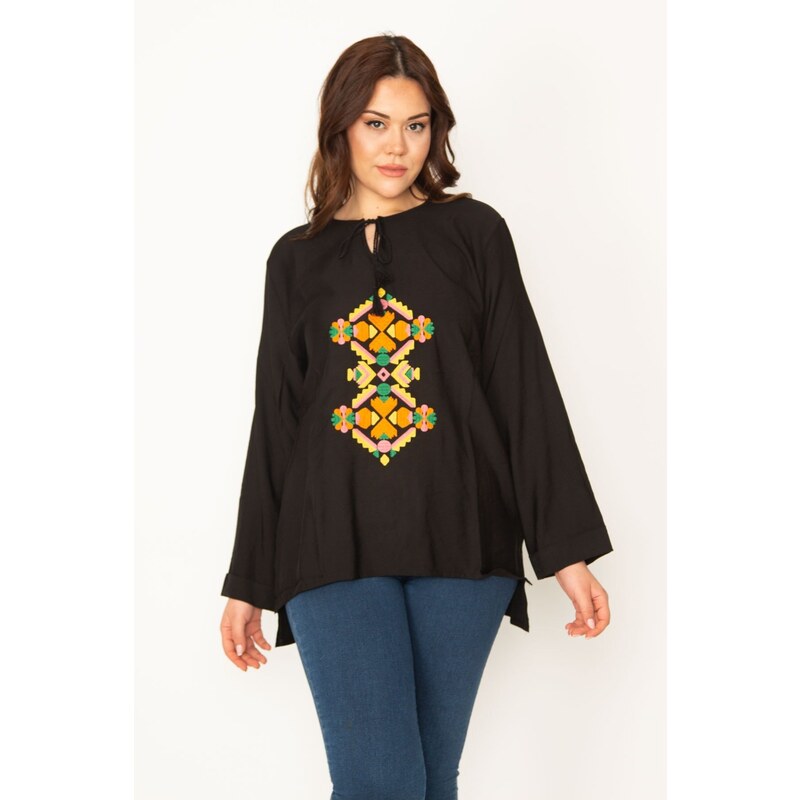 Şans Women's Plus Size Black Embroidery Detail Collar Laced Blouse