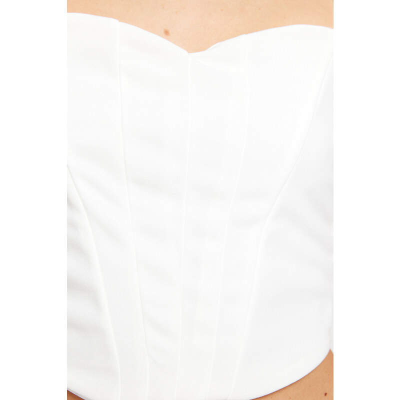 Trendyol White Fitted/Situated Crop Strap Crepe Knitted Bustier