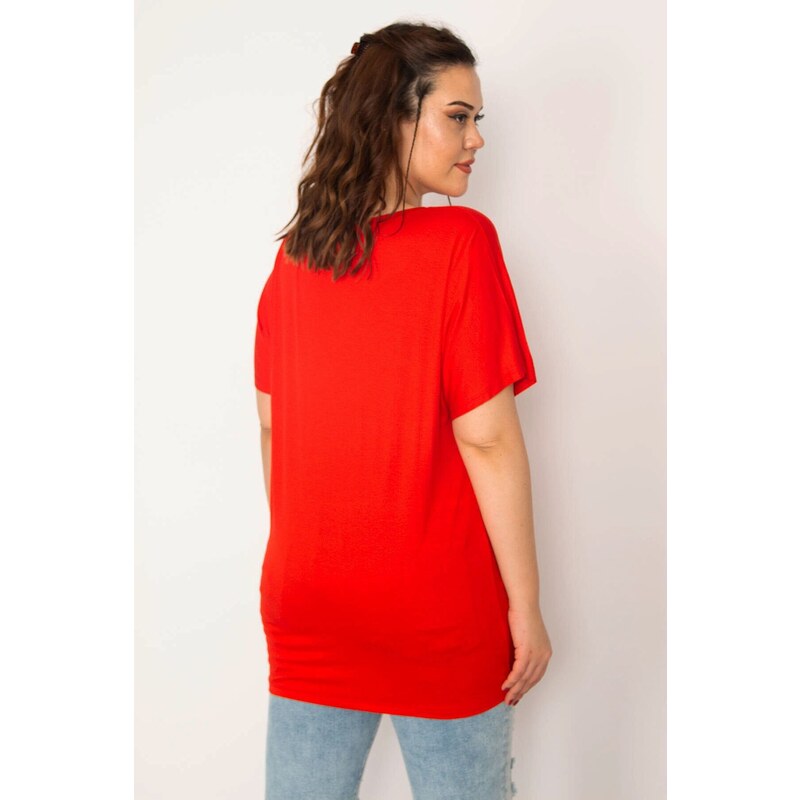 Şans Women's Plus Size Red Appliqued Viscose V-Neck Blouse With Pearls
