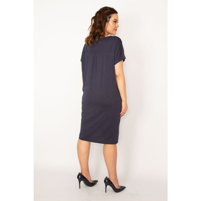 Şans Women's Plus Size Navy Blue V-Neck Low-Sleeve Dress