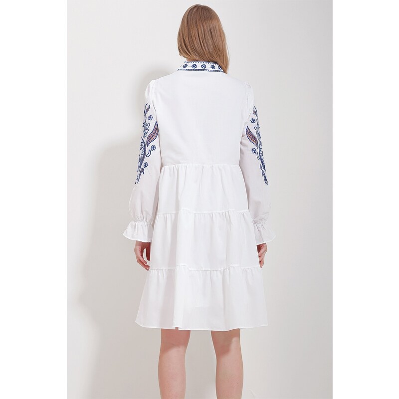 Trend Alaçatı Stili Women's White Judge Collar Lined Embroidery Embroidered Dress