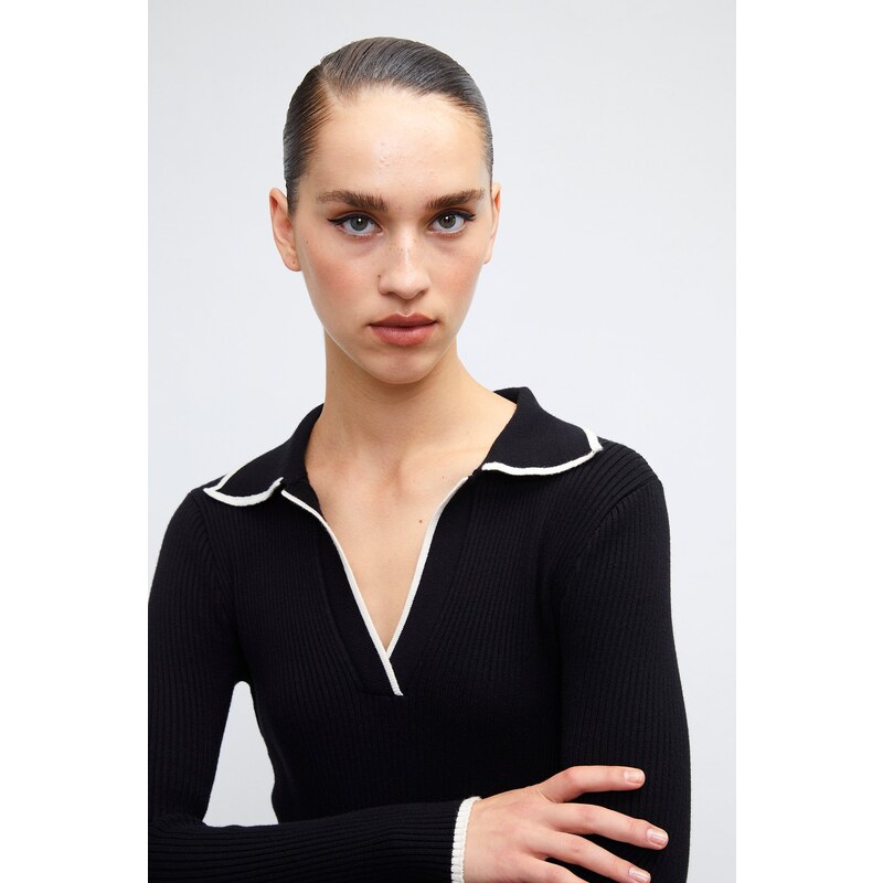 VATKALI Polo neck knit dress