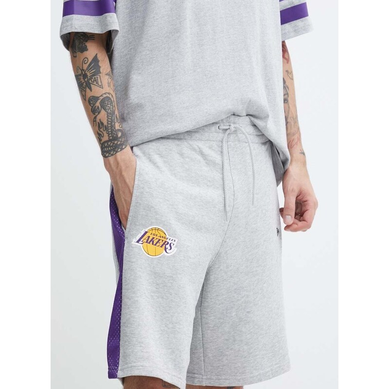 Kraťasy New Era LOS ANGELES LAKERS pánské, šedá barva