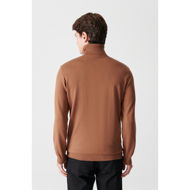 Avva Men's Camel Turtleneck Jacquard Sweater