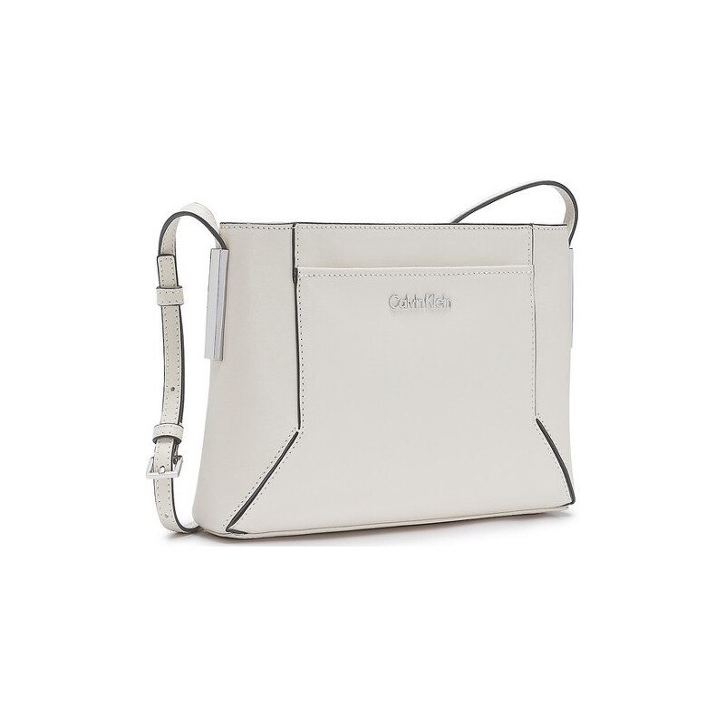 Calvin Klein Elegantní kožená crossbody kabelka Harper Leather Swing Bag 36185116 White