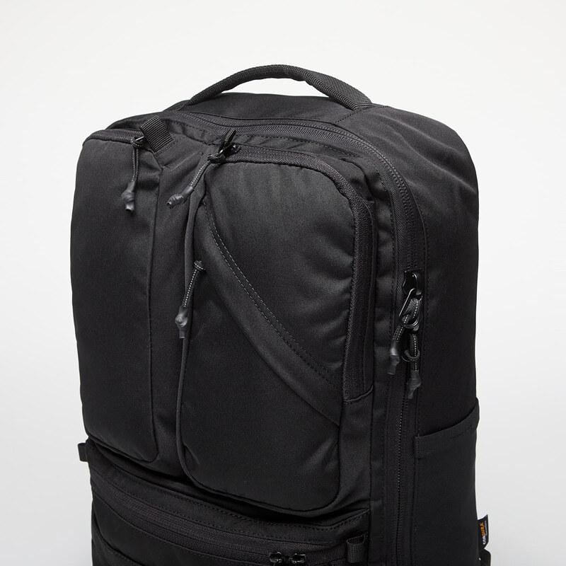 Batoh Oakley Essential Backpack Blackout, Universal