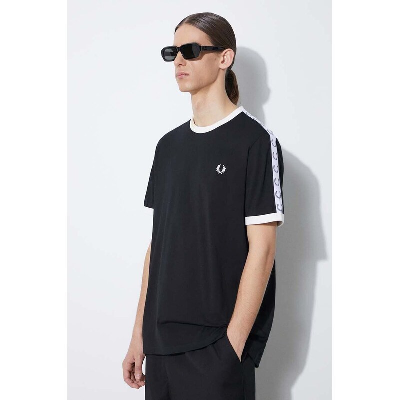 Bavlněné tričko Fred Perry Taped Ringer černá barva, s aplikací, M4620.102