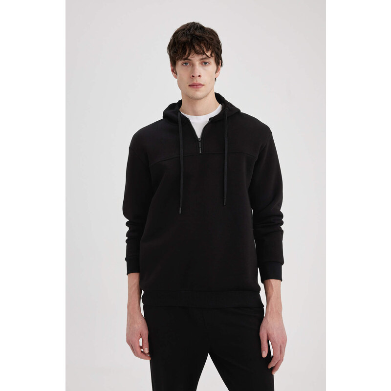 DEFACTO Comfort Fit Sweatshirt