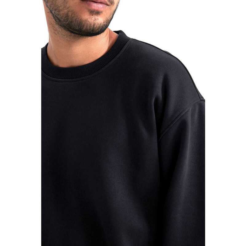 DEFACTO Oversize Fit Sweatshirt