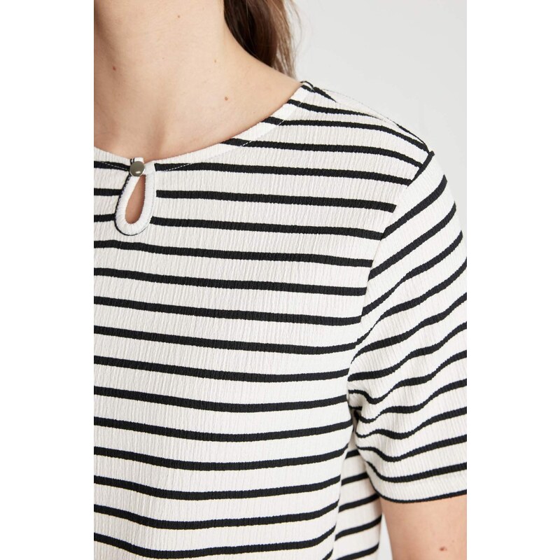 DEFACTO Regular Fit Crew Neck Striped Short Sleeve T-Shirt