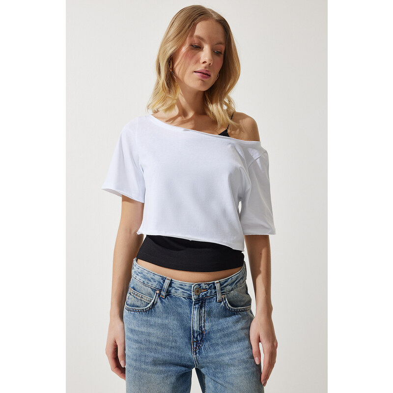 Happiness İstanbul Women's White Boat Neck Basic Crop Knitted T-Shirt