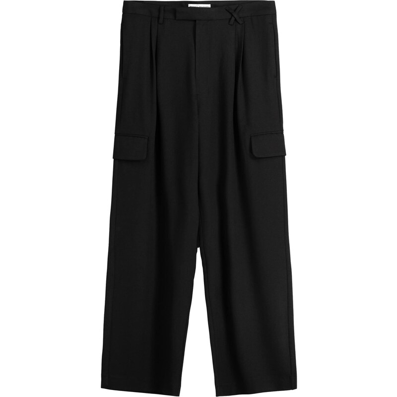 Bershka Kapsáče černá