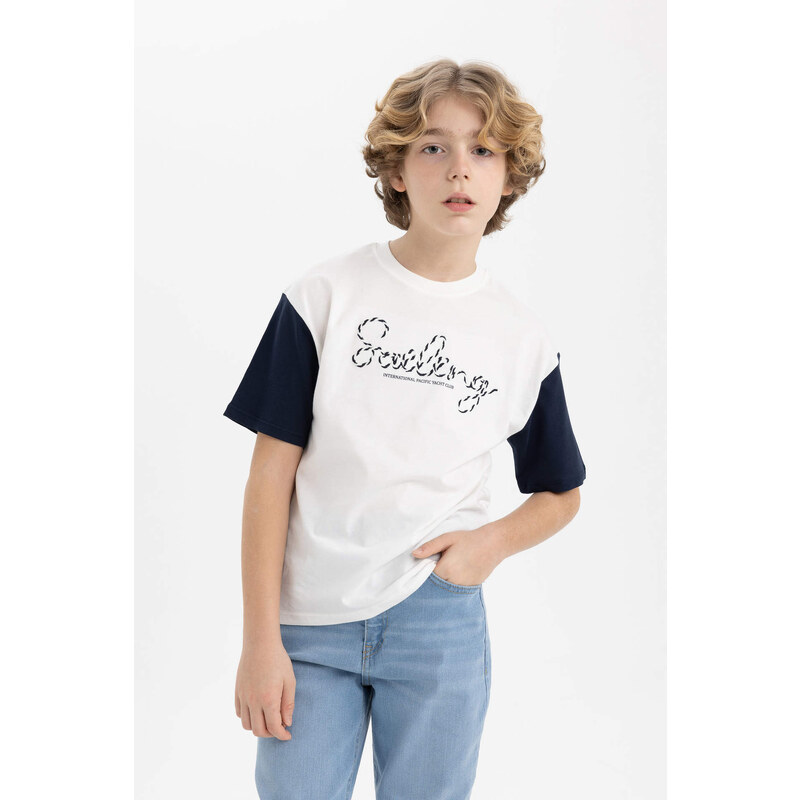 DEFACTO Oversize Fit Embroidered Short Sleeve T-Shirt