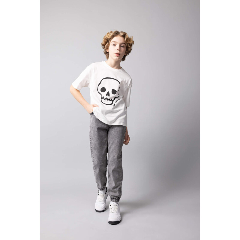 DEFACTO Boy Oversize Fit Crew Neck Embroidered T-Shirt