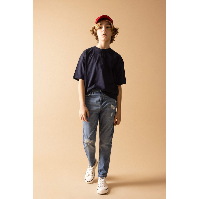 DEFACTO Boy Oversize Fit Collar Short Sleeve T-Shirt