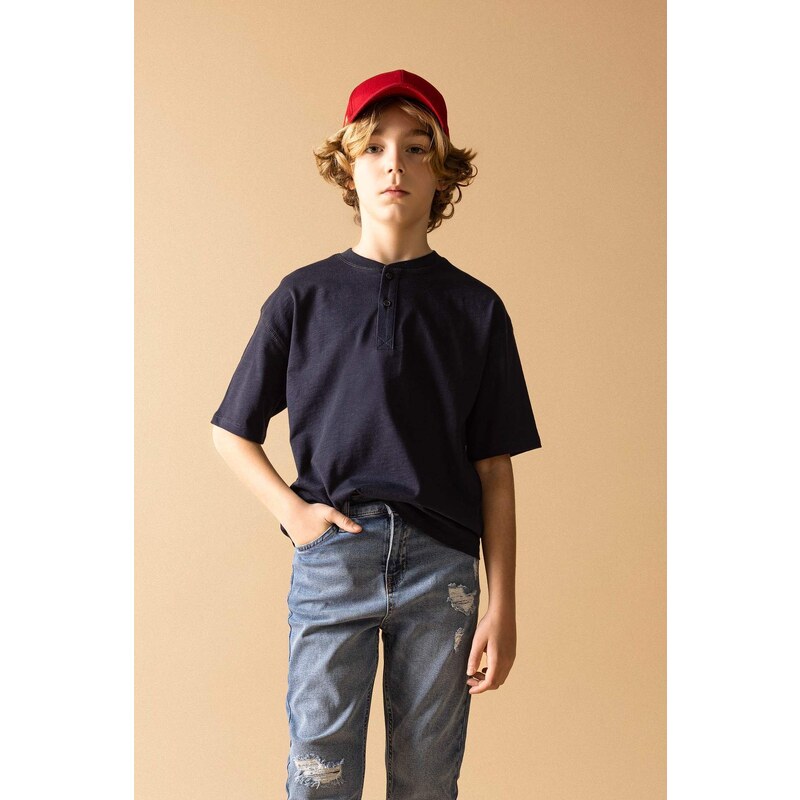 DEFACTO Boy Oversize Fit Collar Short Sleeve T-Shirt