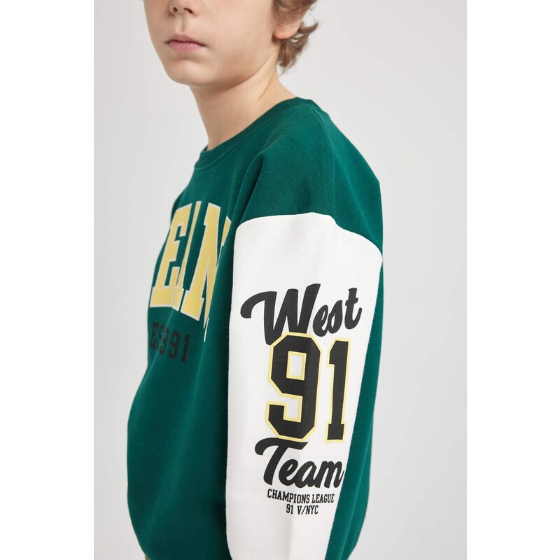 DEFACTO Boy Oversize Fit Crew Neck Sweatshirt