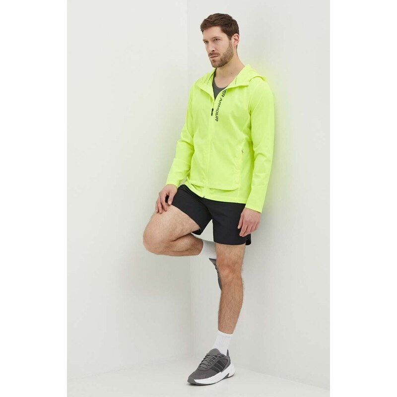 Běžecká bunda Under Armour OutRun The Storm žlutá barva, 1376794