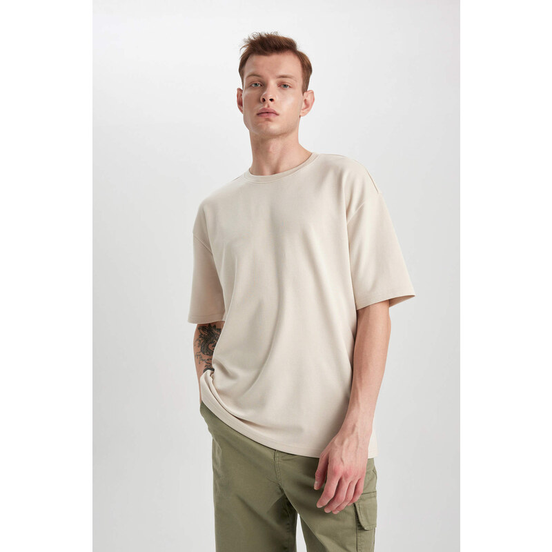 DEFACTO Oversize Fit Crew Neck Short Sleeve Basic T-Shirt