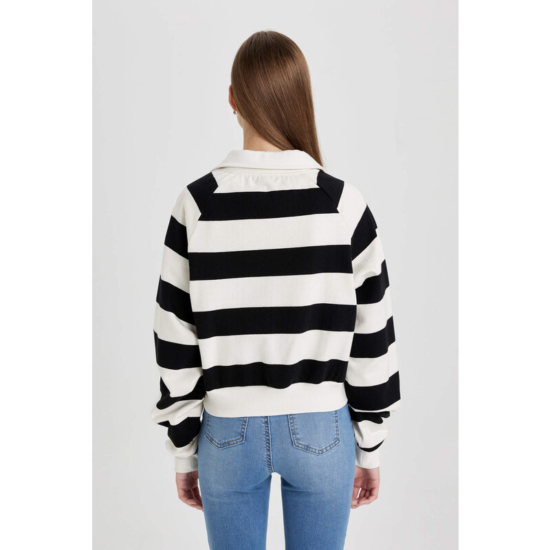 DEFACTO Crop Long Sleeve Sweatshirt