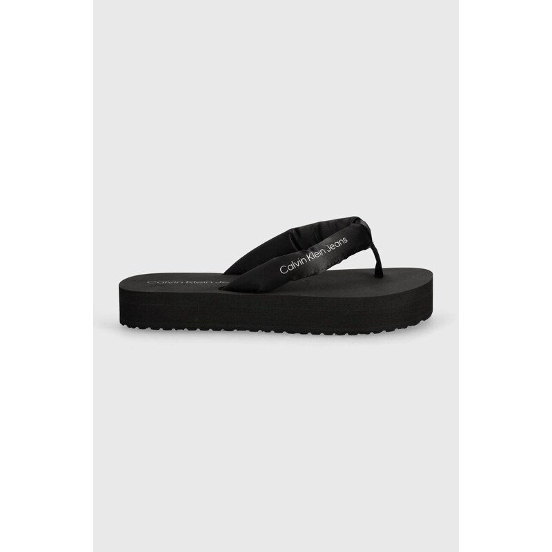 Žabky Calvin Klein Jeans BEACH SANDAL FLATFORM PADDED NY dámské, černá barva, na plochém podpatku, YW0YW01400