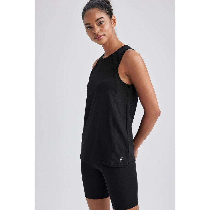 DEFACTO Long Fit Crew Neck Sleeveless Undershirt