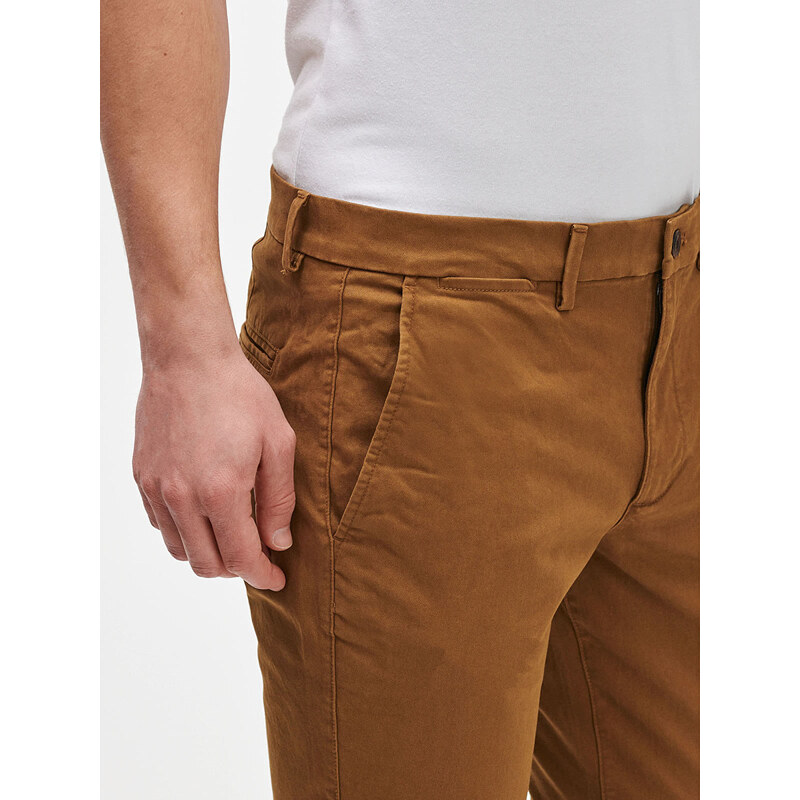 Pánské kalhoty GAP Chino Slim Fit Pants Palomino Brown Global