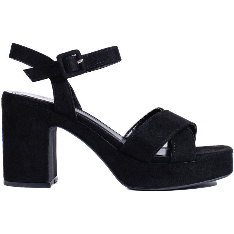 Praktické černé dámské sandály na širokém podpatku