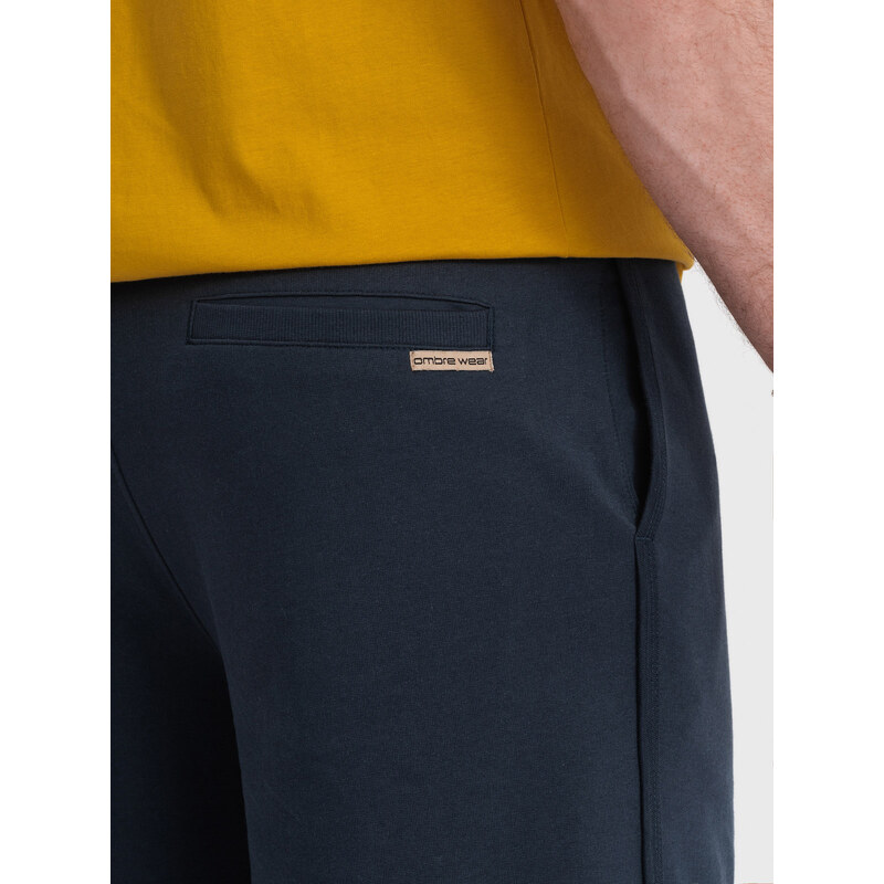 Ombre Clothing Pánské teplákové kraťasy se zakulacenými nohavicemi - tmavě modré V7 OM-SRSK-0105