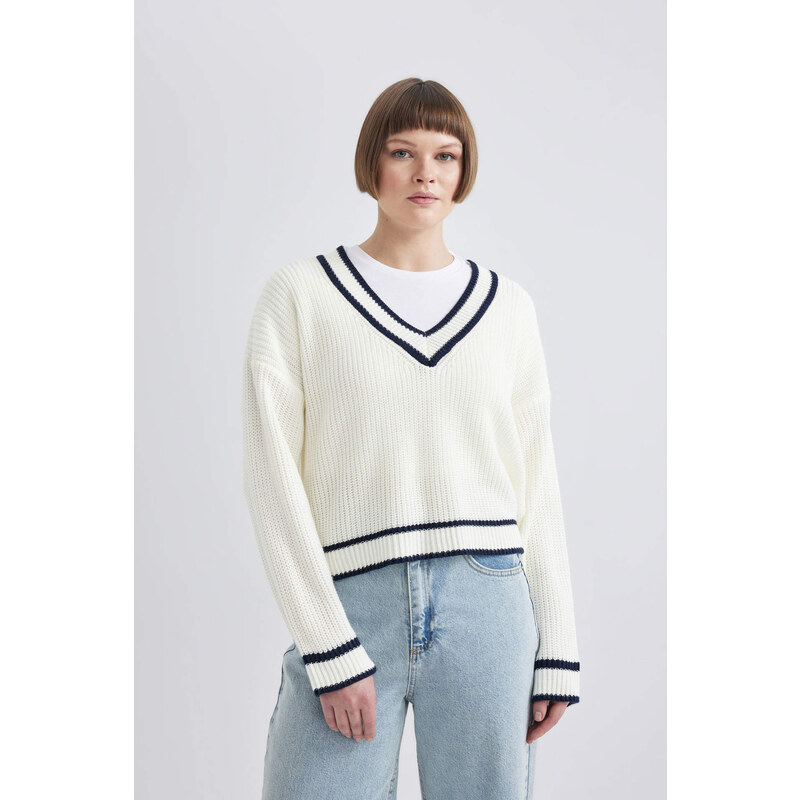 DEFACTO Relax Fit V-Neck Thessaloniki Fabric Pullover
