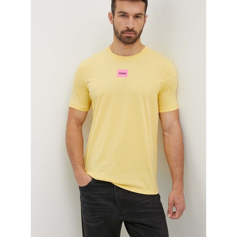 Bavlněné tričko HUGO žlutá barva, s aplikací