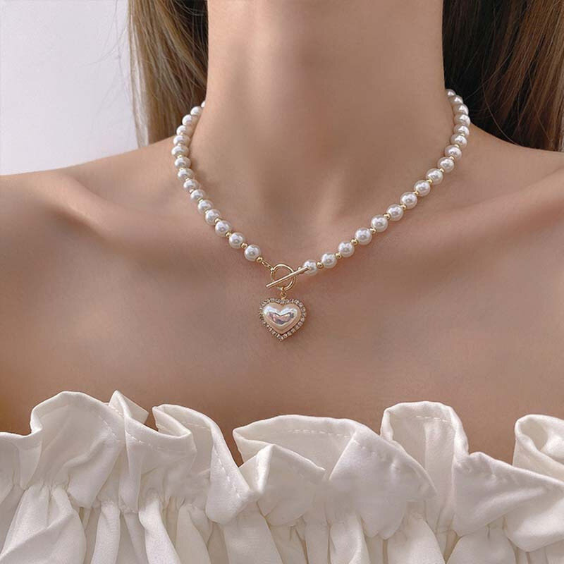 Flor de Cristal Perlový náhrdelník s přívěskem ve tvaru srdce,