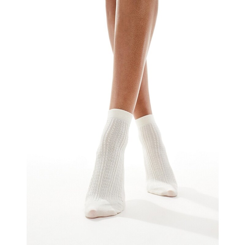 SUI AVA sofie pointelle ankle socks in off white