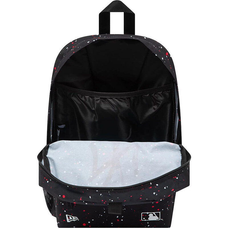 Černý batoh s tečkami New Era MLB New York Yankees All Over Print Backpack Černá