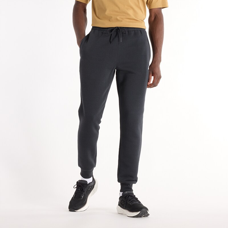 Pánské kalhoty New Balance MP43904BK – černé