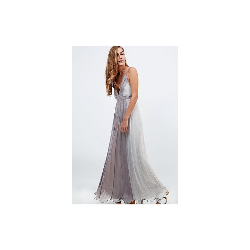 Kimchi Blue Stormy Deluxe Maxi in Grey