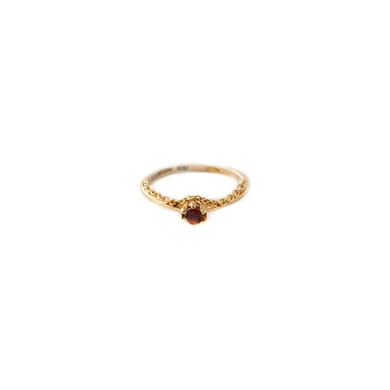 Puro Iosselliani Garnet Chain Ring