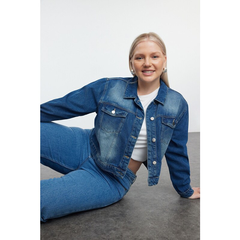 Trendyol Curve Blue Large Size Crop Denim Jacket