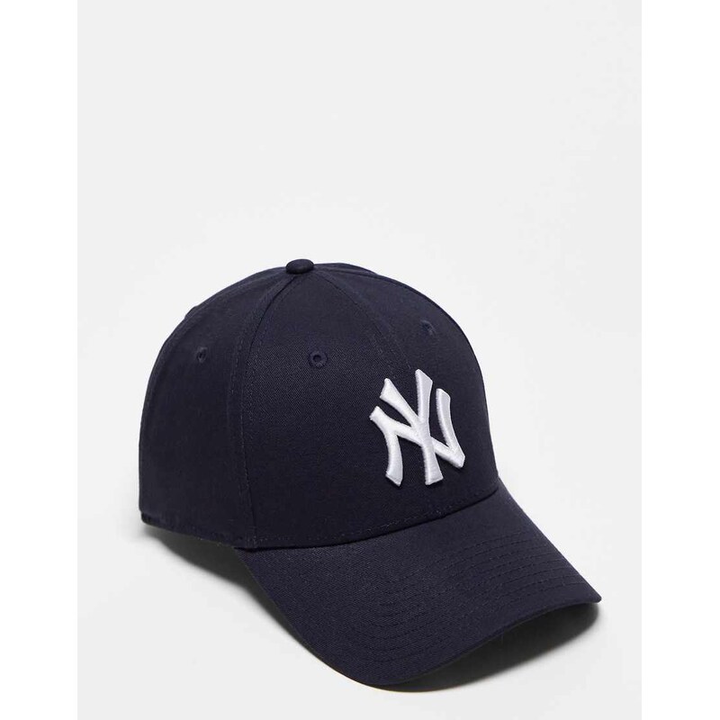 New Era NY Yankees 9forty cap in dark navy