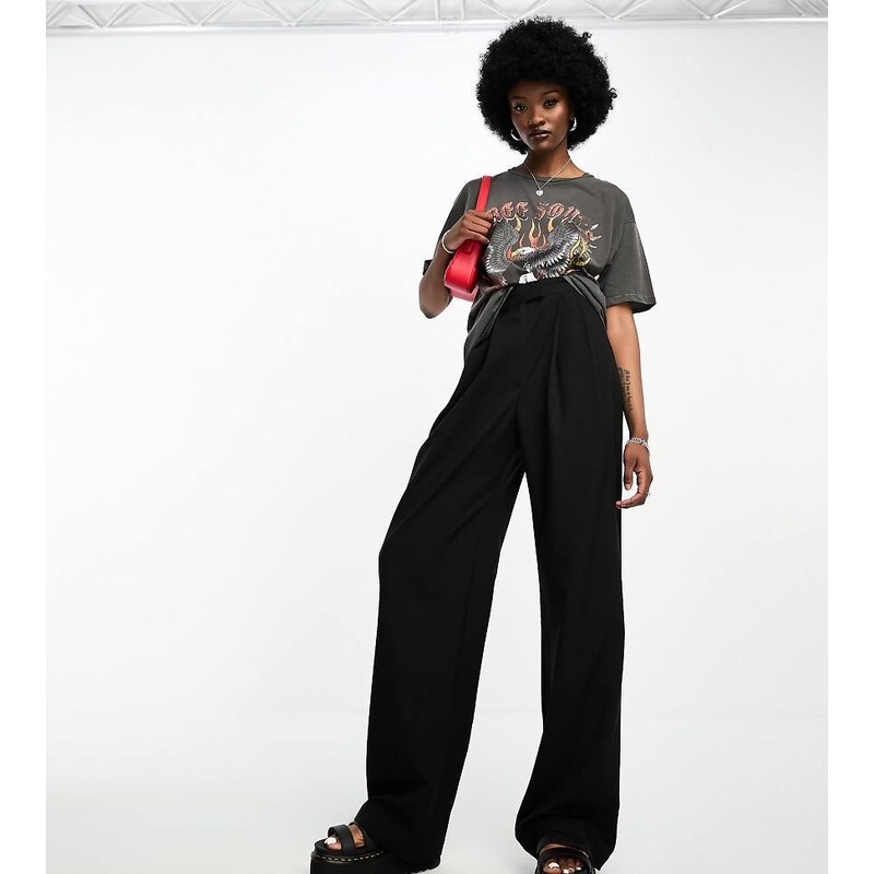 ASOS DESIGN Tall tailored wide leg trousers with pleat detail in black 100060499